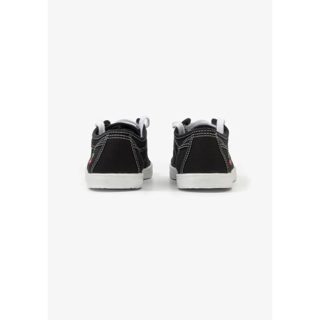 Baskets basic noir Esme