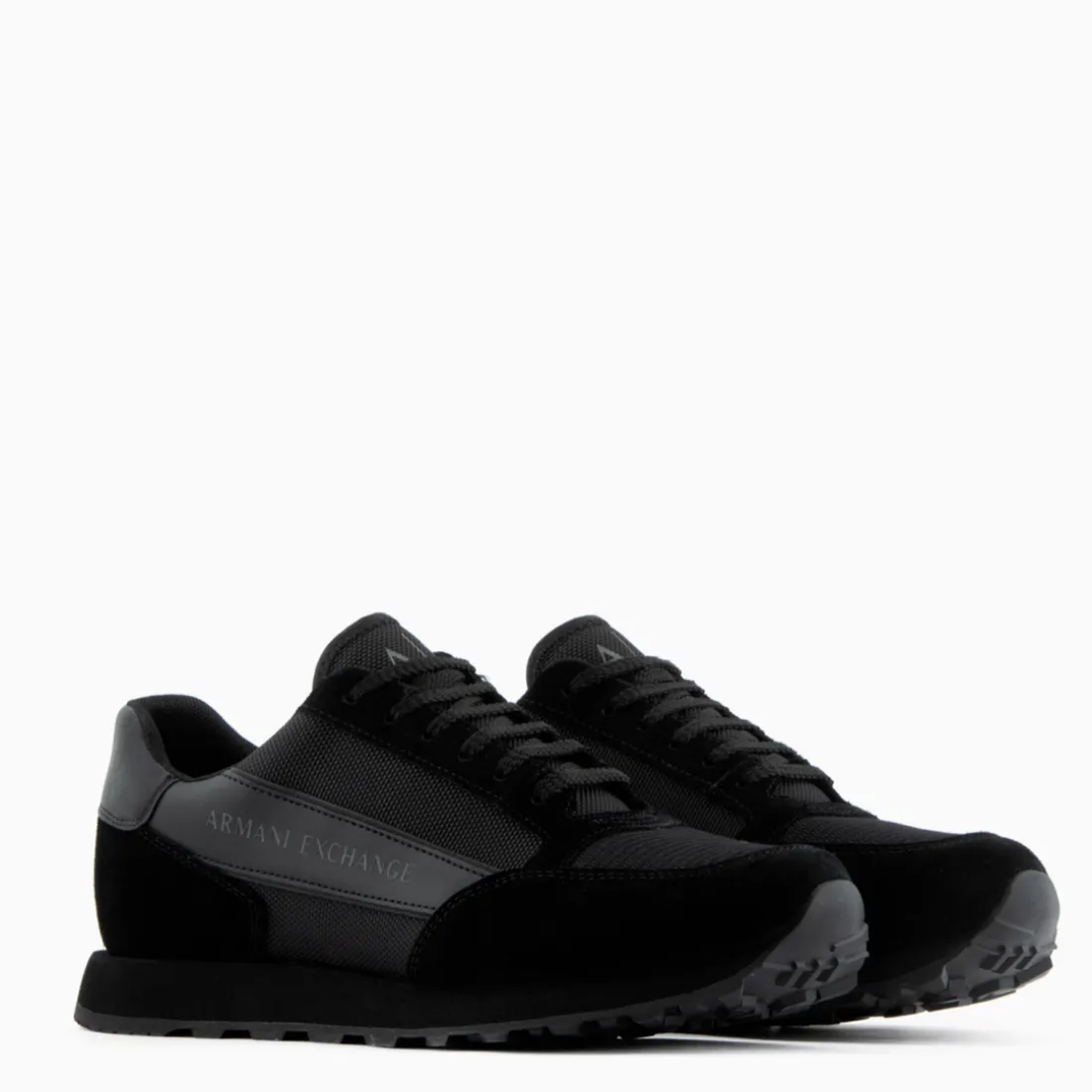 Baskets basses pour homme en cuir noir