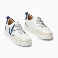 Baskets monogramme bleu et blanc