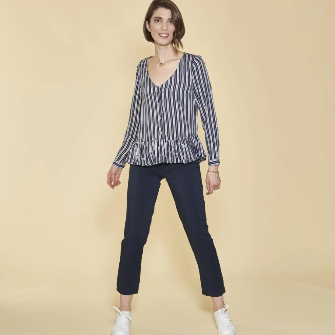 Blouse col V manches longues volant effet froncé femme - Bleu Marine en viscose