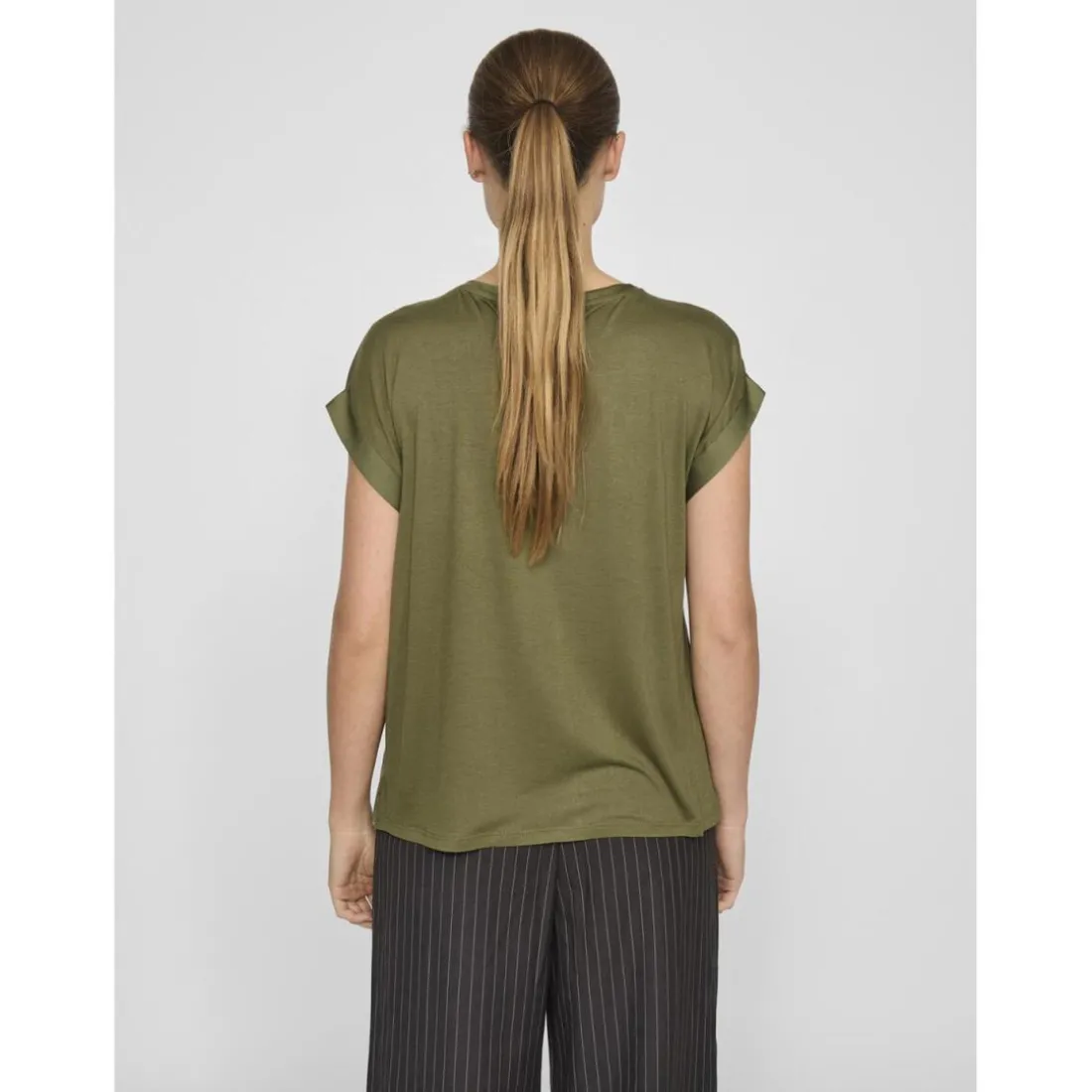 Blouse manches courtes en satin Ellette vert Beth