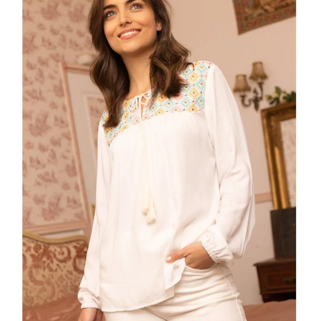 Blouse manches longues élastiquées fronces et broderie femme - écru blanc en viscose
