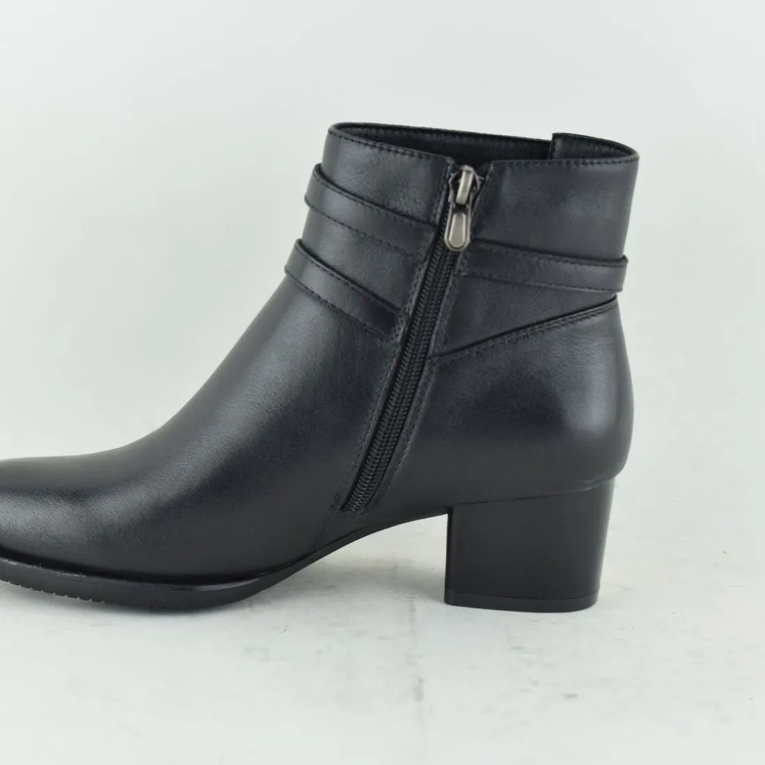 Bottines femme en cuir NOIR