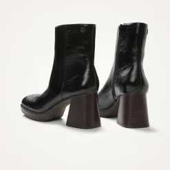 Bottines noires à plateforme et talon bois