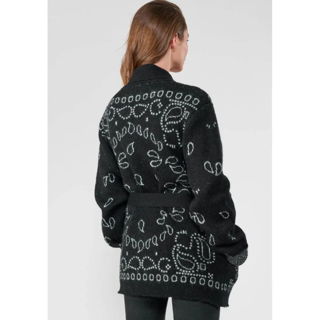 Cardigan BAO noir Yas