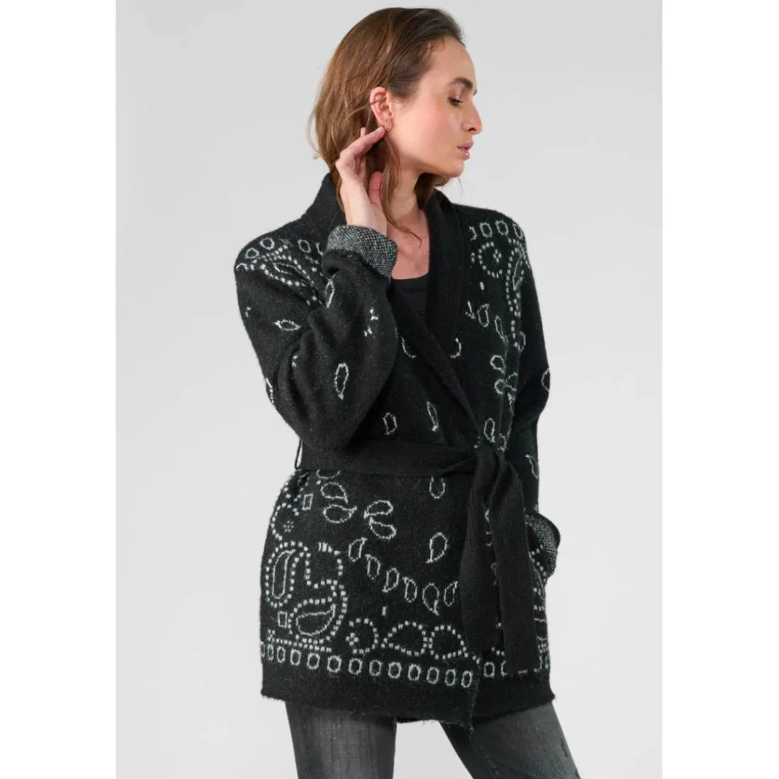 Cardigan BAO noir Yas
