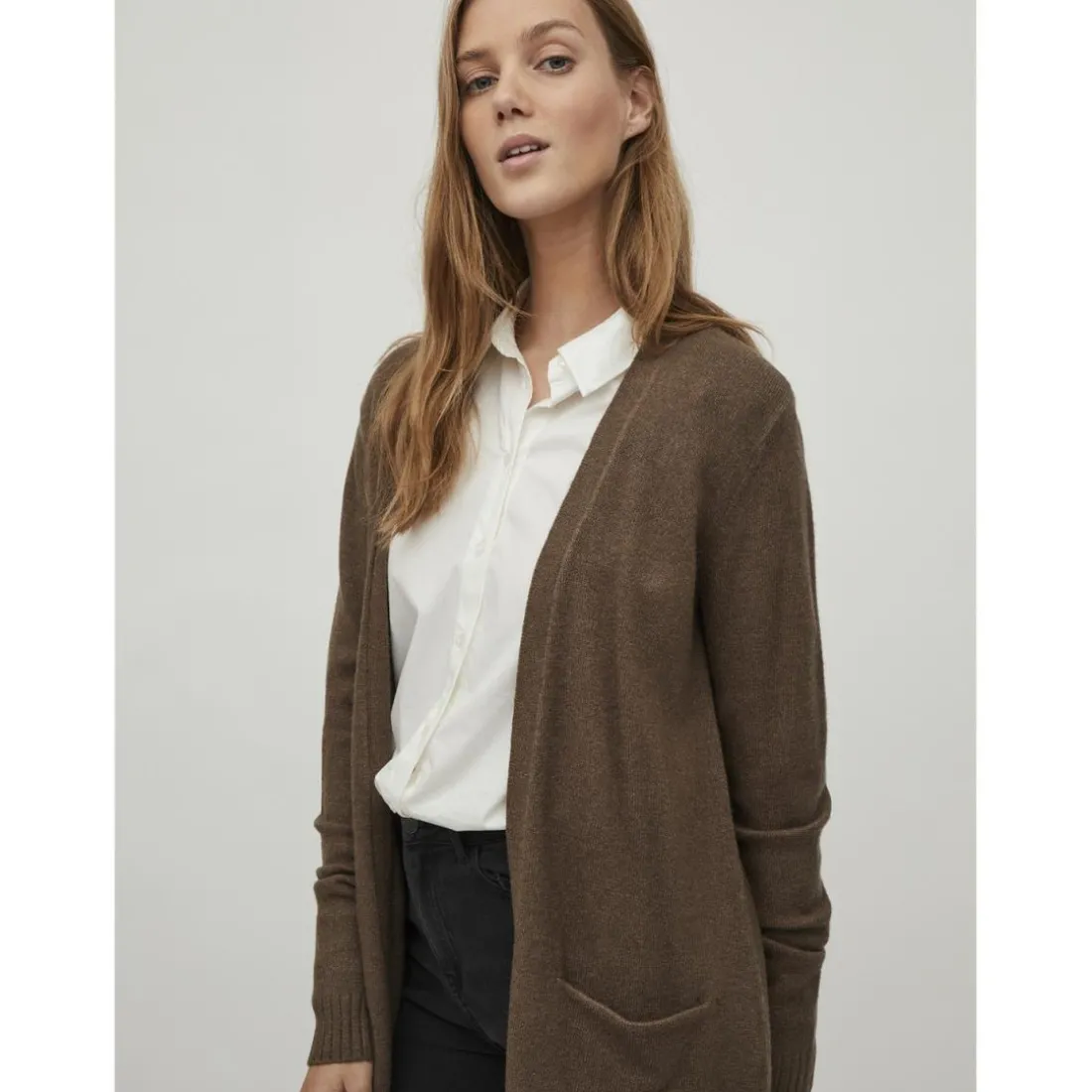 Cardigan col fendu marron en viscose Ria