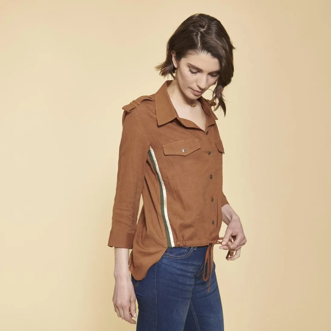 Chemise en Viscose/Lin avec bandes appliquées camel