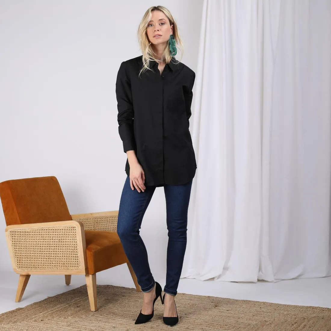 Chemise manches longues bas arrondi femme - Noir