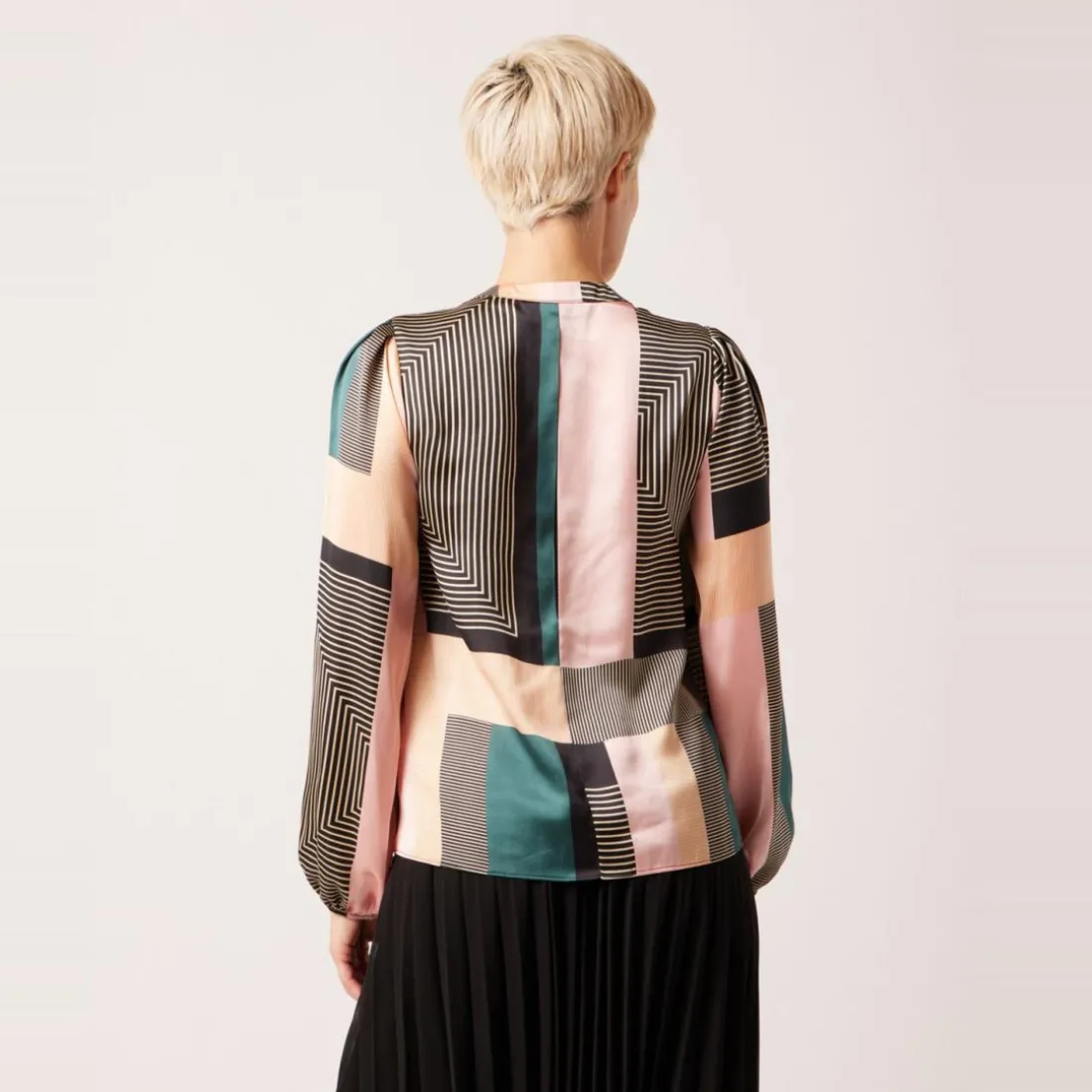 Chemise motifs asymétriques vert