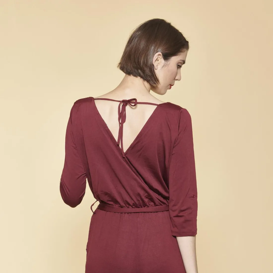 Combinaison manches 3/4 taille élastique dos en V femme - Rouge Grenat