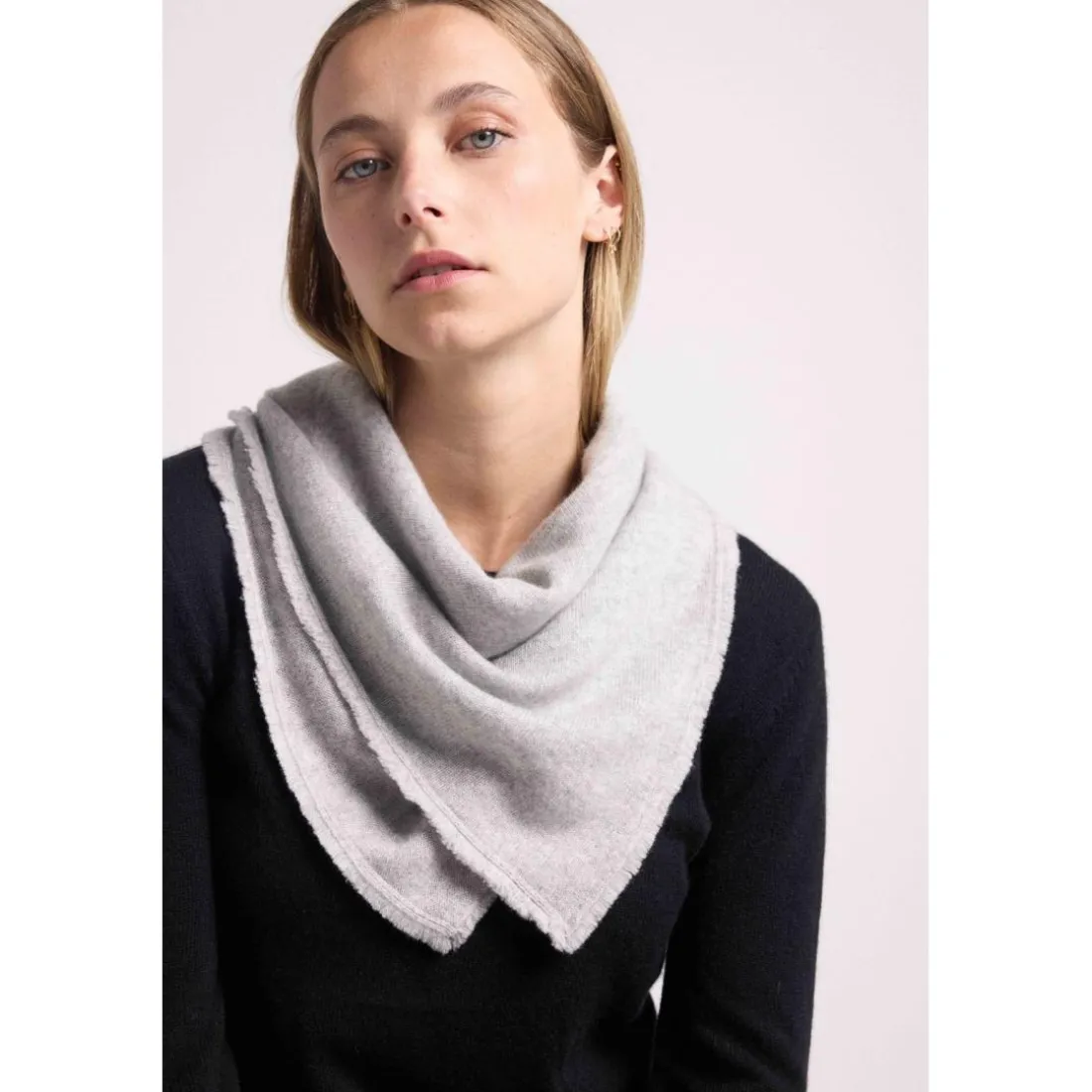Echarpe carree franges unisexe IRMA en cachemire gris
