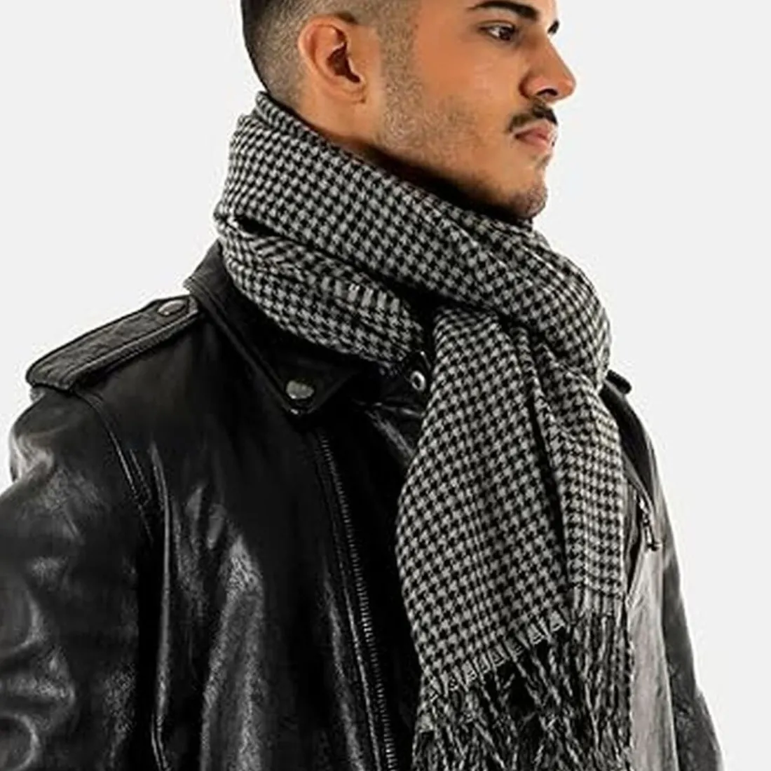 Foulard NESSA noir en cachemire Joey