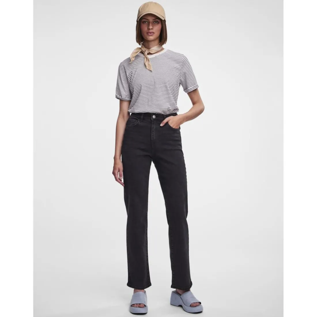Jean coupe droite braguette zippée noir en coton