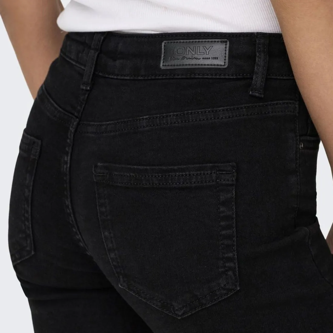 Jean droit Blush Mid Rea2343 noir en coton Tia