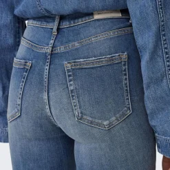 Jean flare Blush Mid bleu en coton Léna