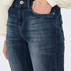 Jean flare Blush noir en coton Hana