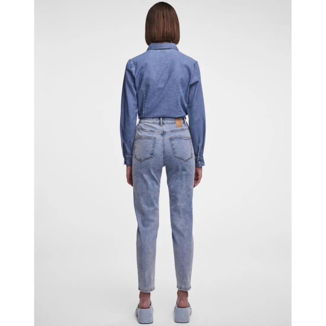 Jean mom braguette zippée bleu en coton Julia