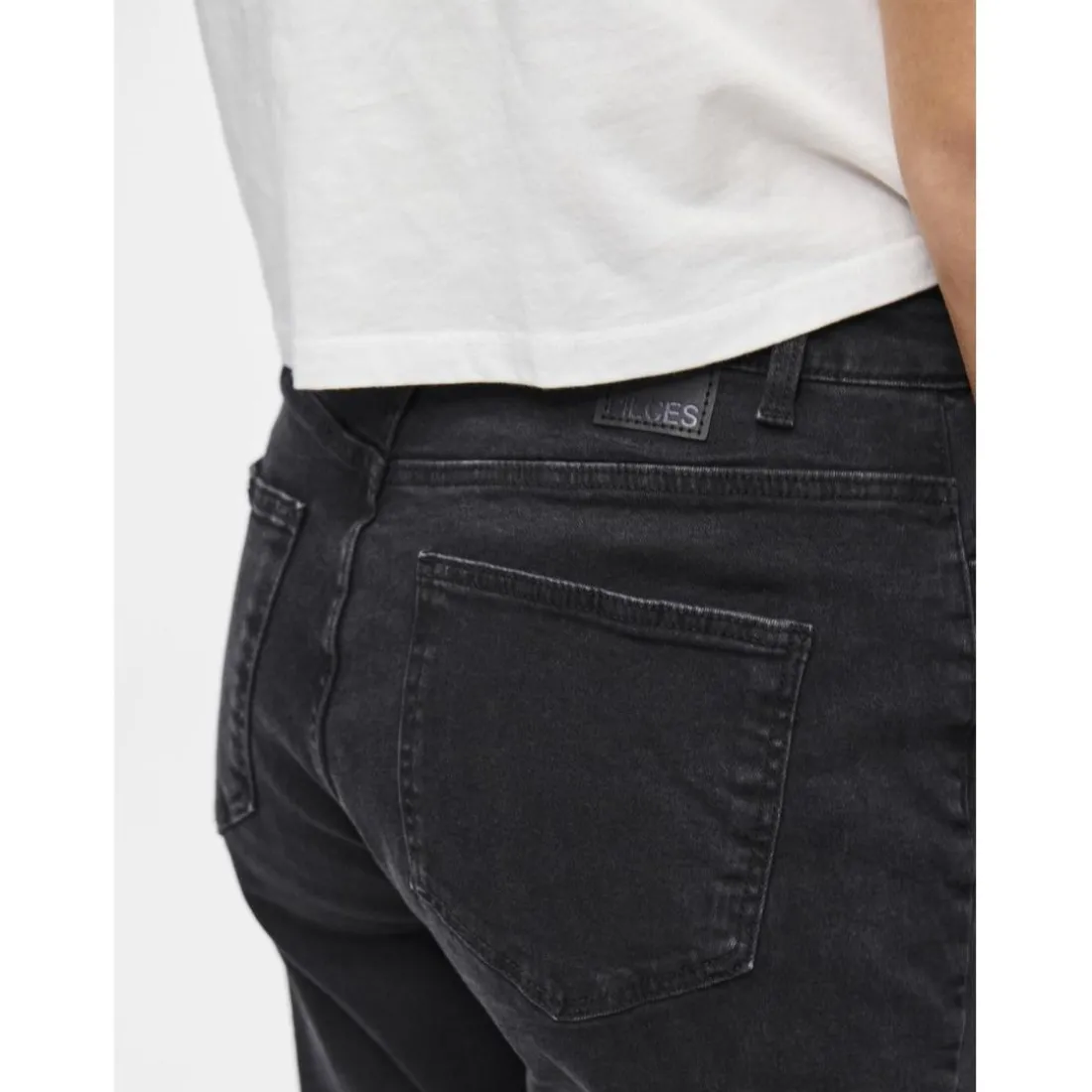 Jean mom Kesia noir en coton Sam
