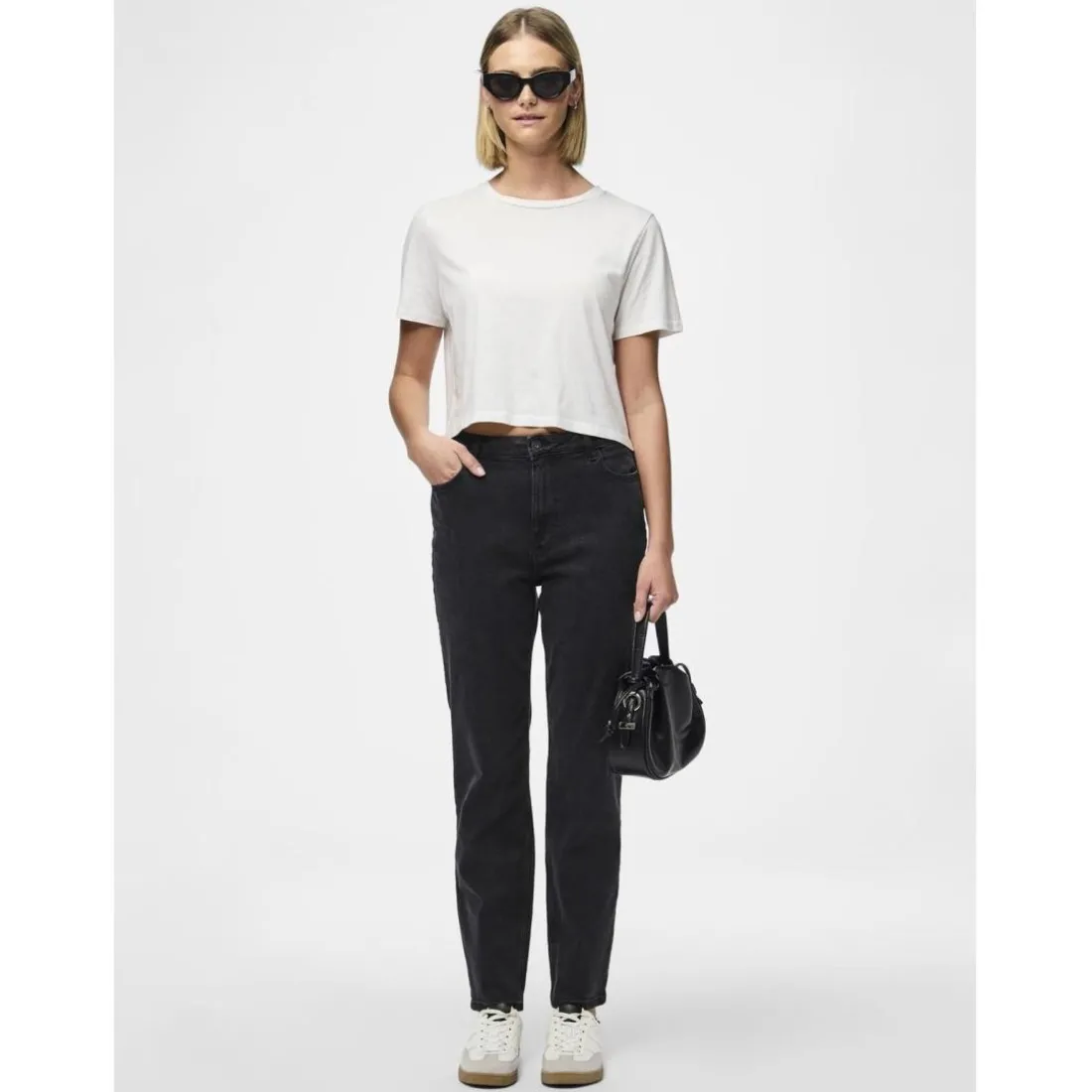 Jean mom Kesia noir en coton Sam