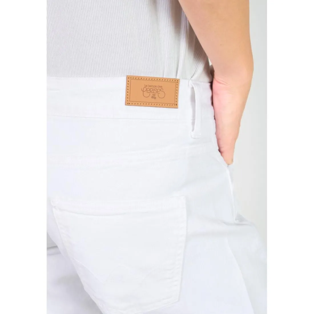 Jeans flare, très évasé , longueur 34 blanc Lara