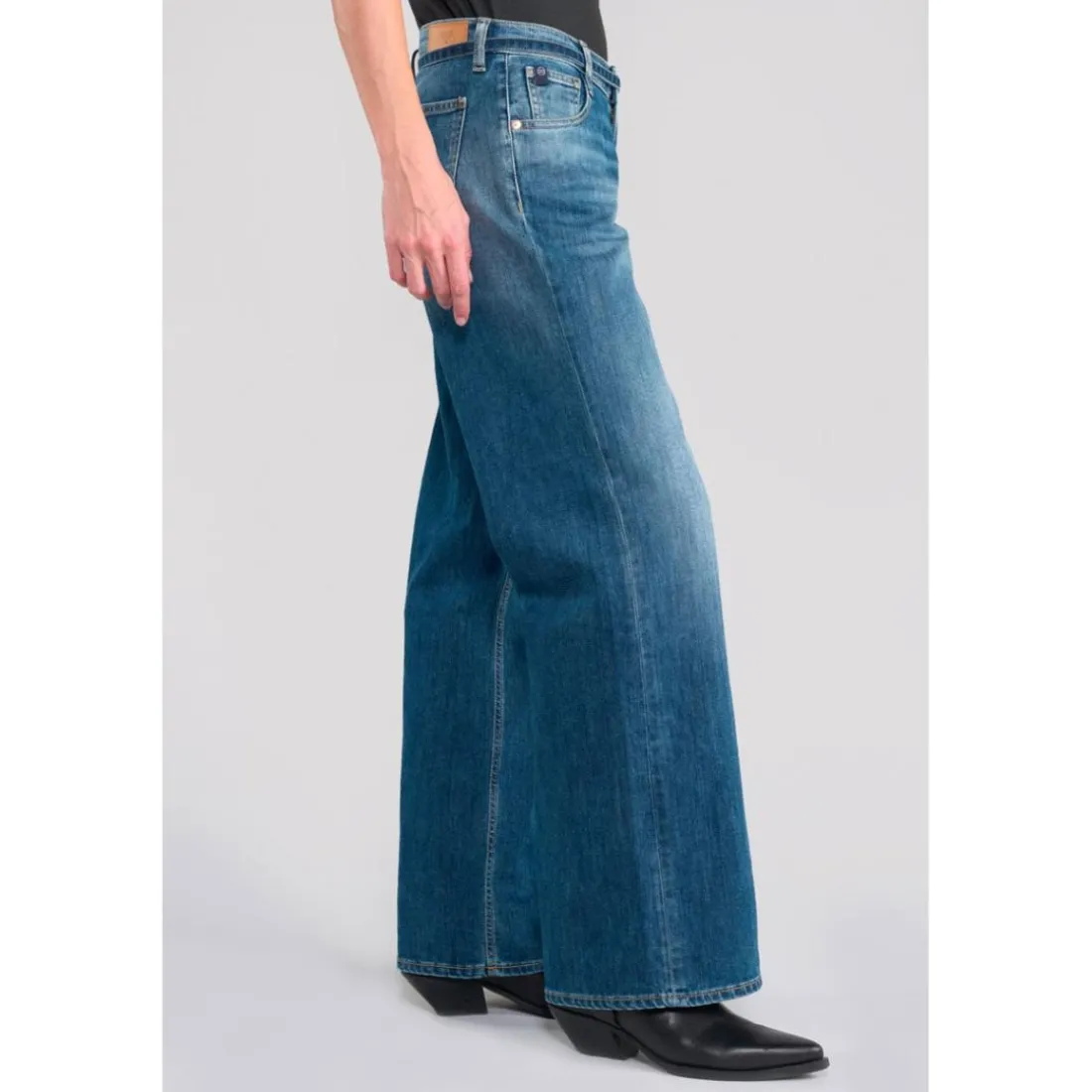 Jeans flare, très évasé , longueur 34 bleu Noémie