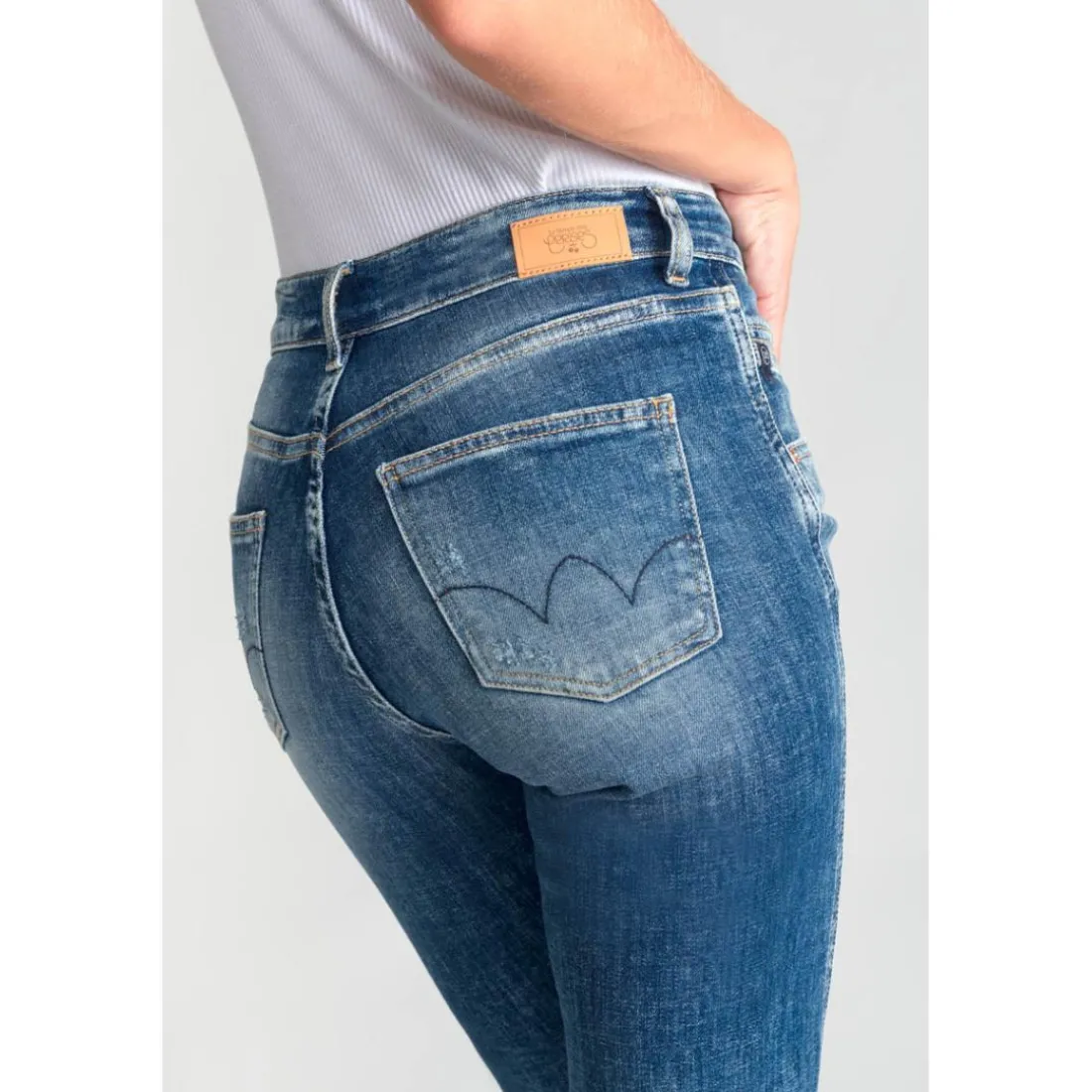 Jeans mom 400/17, 7/8ème bleu Ella en coton
