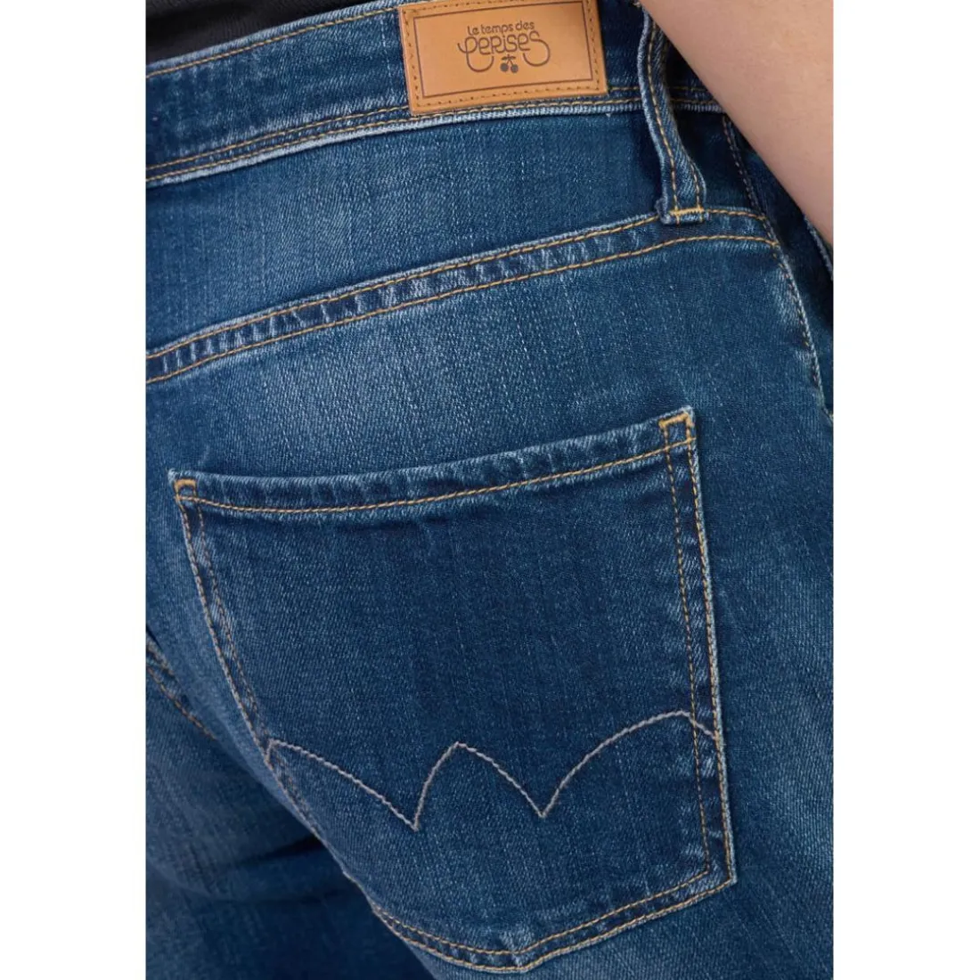 Jeans regular, droit 400/28 regular loose taille haute, longueur 34 bleu Louise