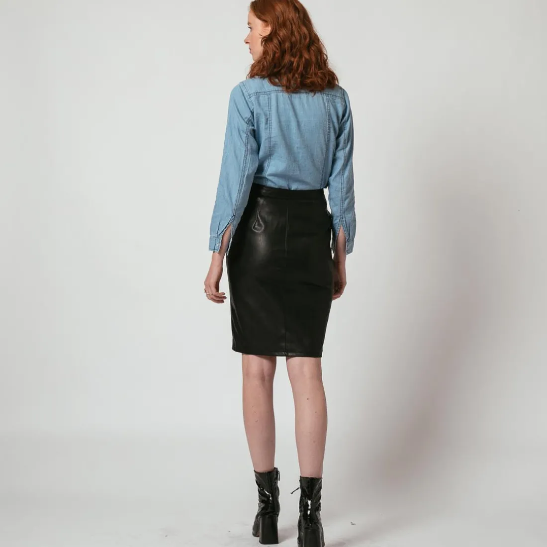 Jupe midi boutonnée en simili Judy