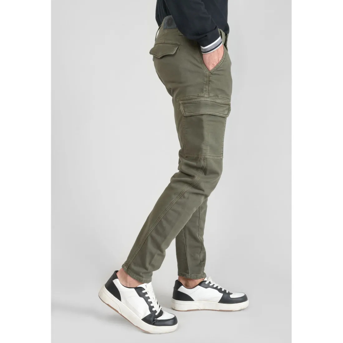 Koge Army Jogg tapered arqué kaki vert en coton Seth