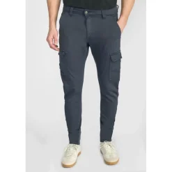 Pantalon carotte KOGE bleu Ian en coton