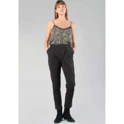 Pantalon carotte LIVIA noir