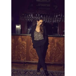 Pantalon carotte LIVIA noir