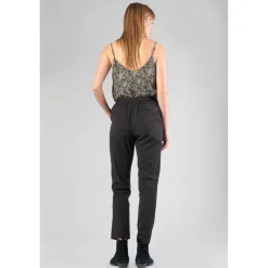 Pantalon carotte LIVIA noir