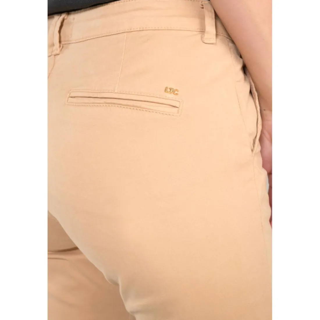 Pantalon chino DYLI 6 beige Hana en coton