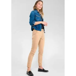 Pantalon chino DYLI 6 beige Hana en coton