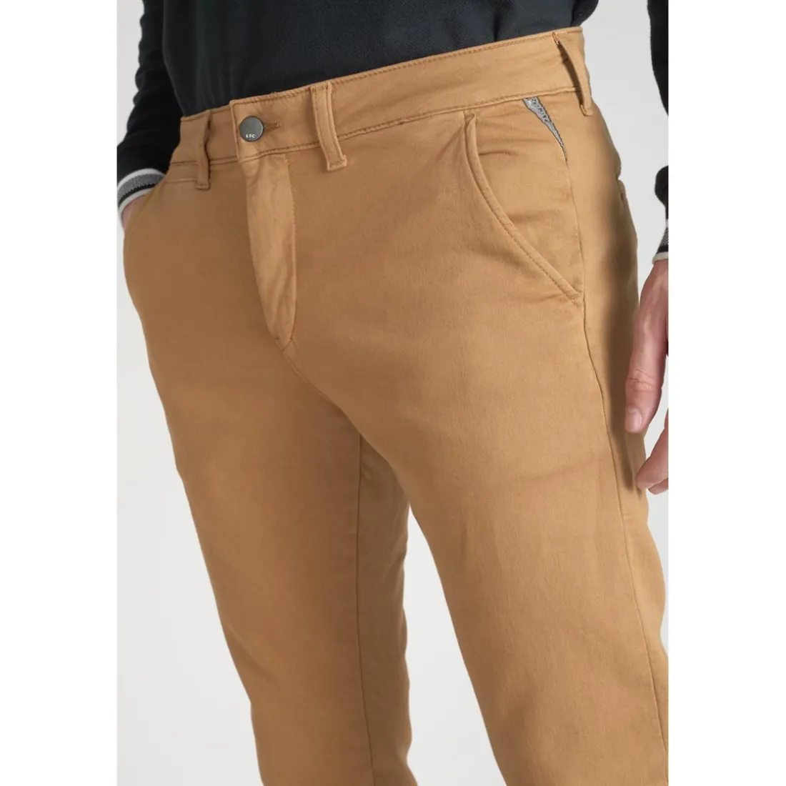 Pantalon chino Jogg Kurt camel blanc en coton