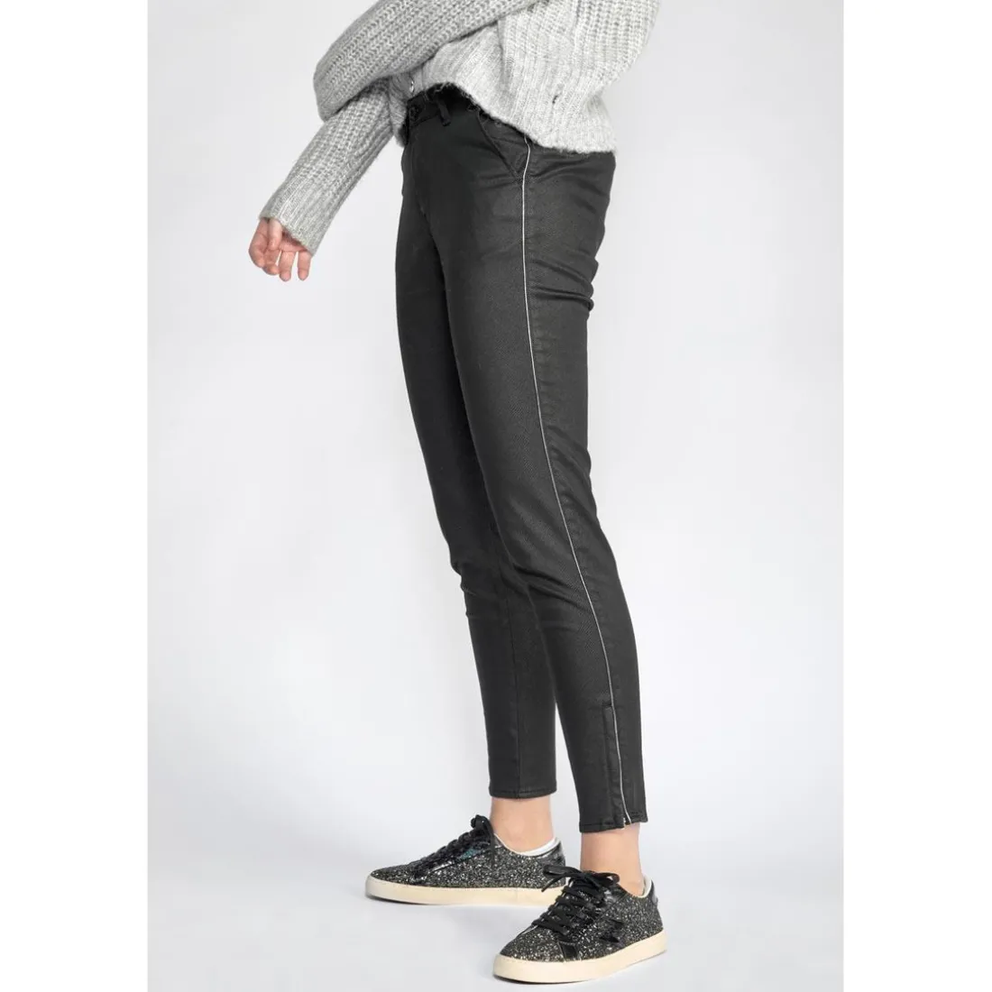 Pantalon chino NAJA noir en coton
