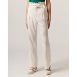 Pantalon large rayé avec ceinture écru en viscose