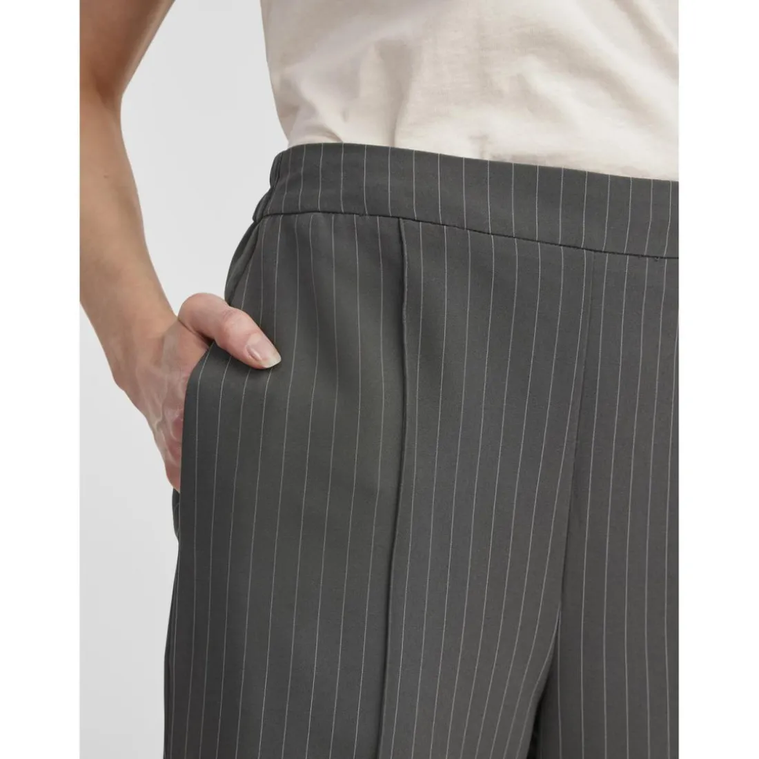 Pantalon loose fit taille élastique à l'intérieur gris