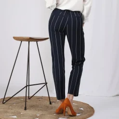 Pantalon rayé taille élastique poches et pinces dos femme - Rayé Bleu Marine