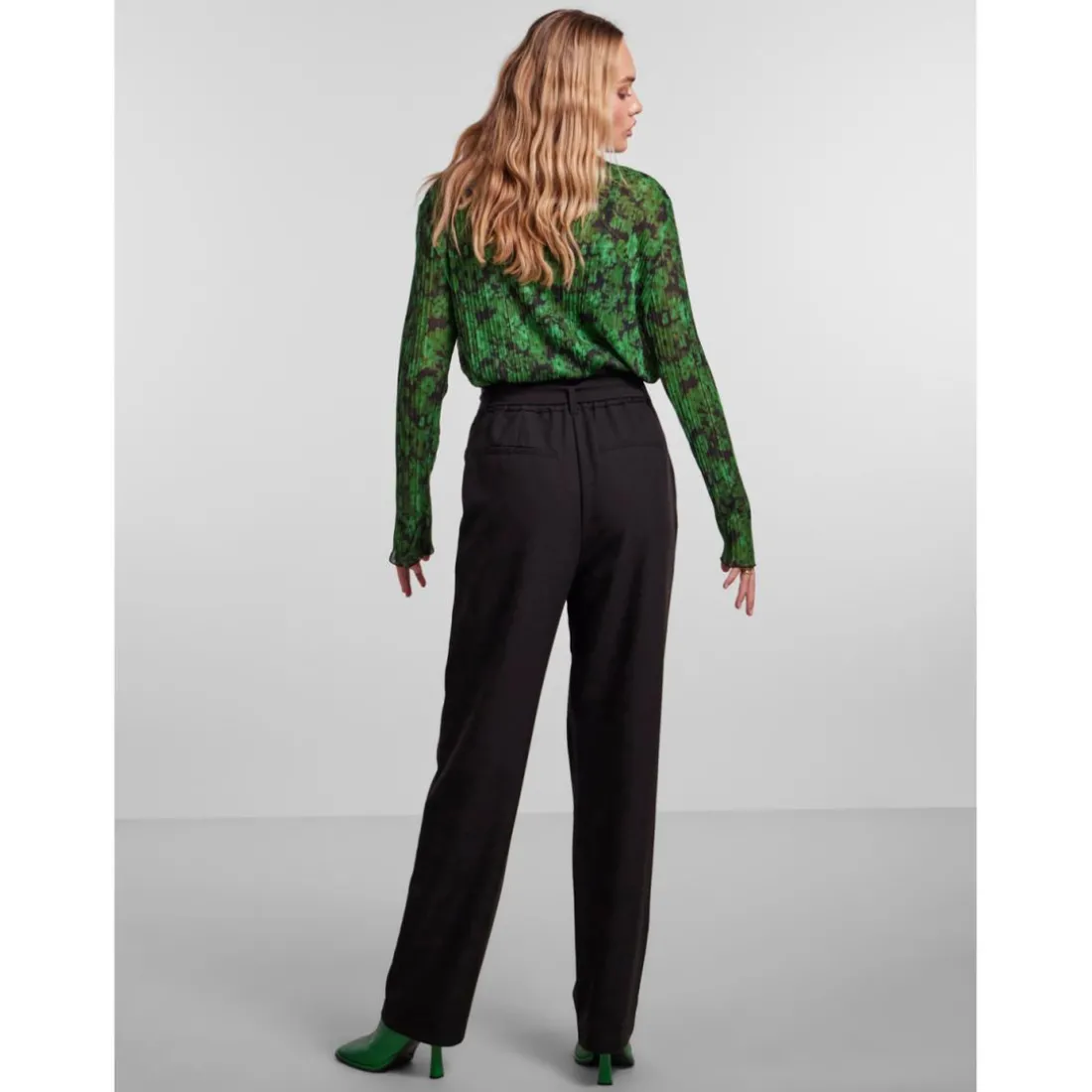 Pantalon regular fit noir Agnes