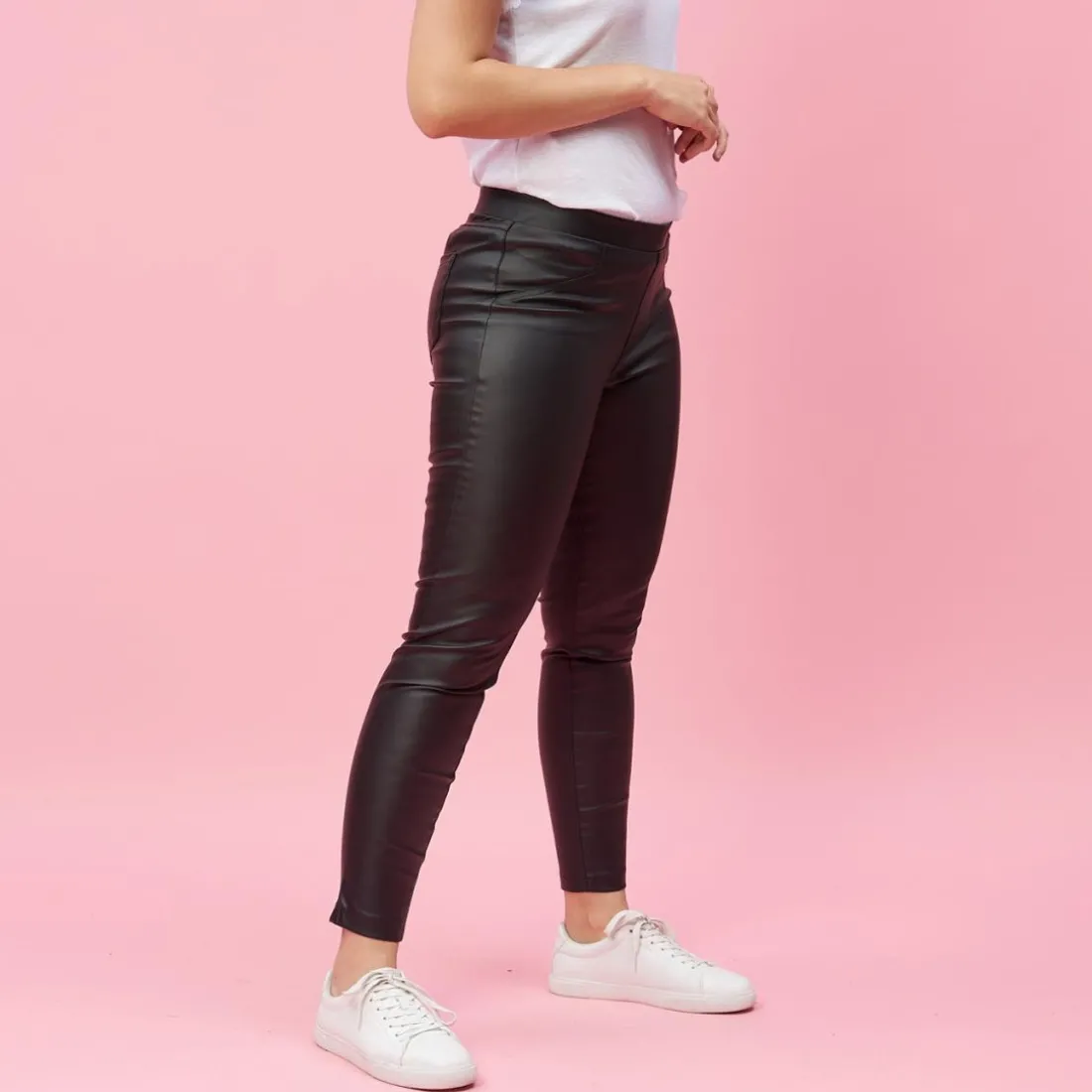Pantalon taille élastique poches fantaisie femme - Noir