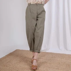 Pantalon twill carotte avec ceinture Luna en coton kaki