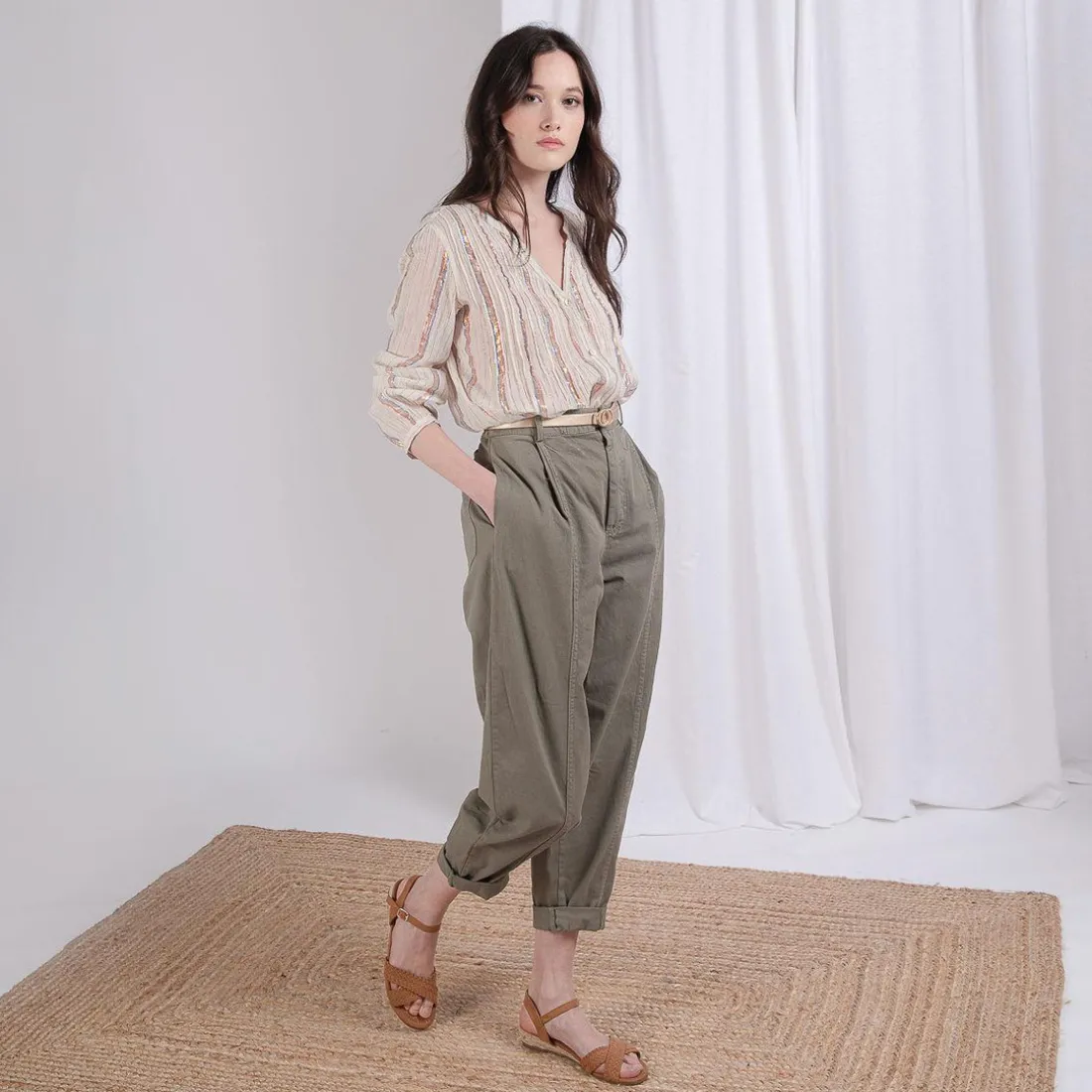 Pantalon twill carotte avec ceinture Luna en coton kaki