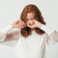 Pull avec manches transparentes Albane en viscose blanc