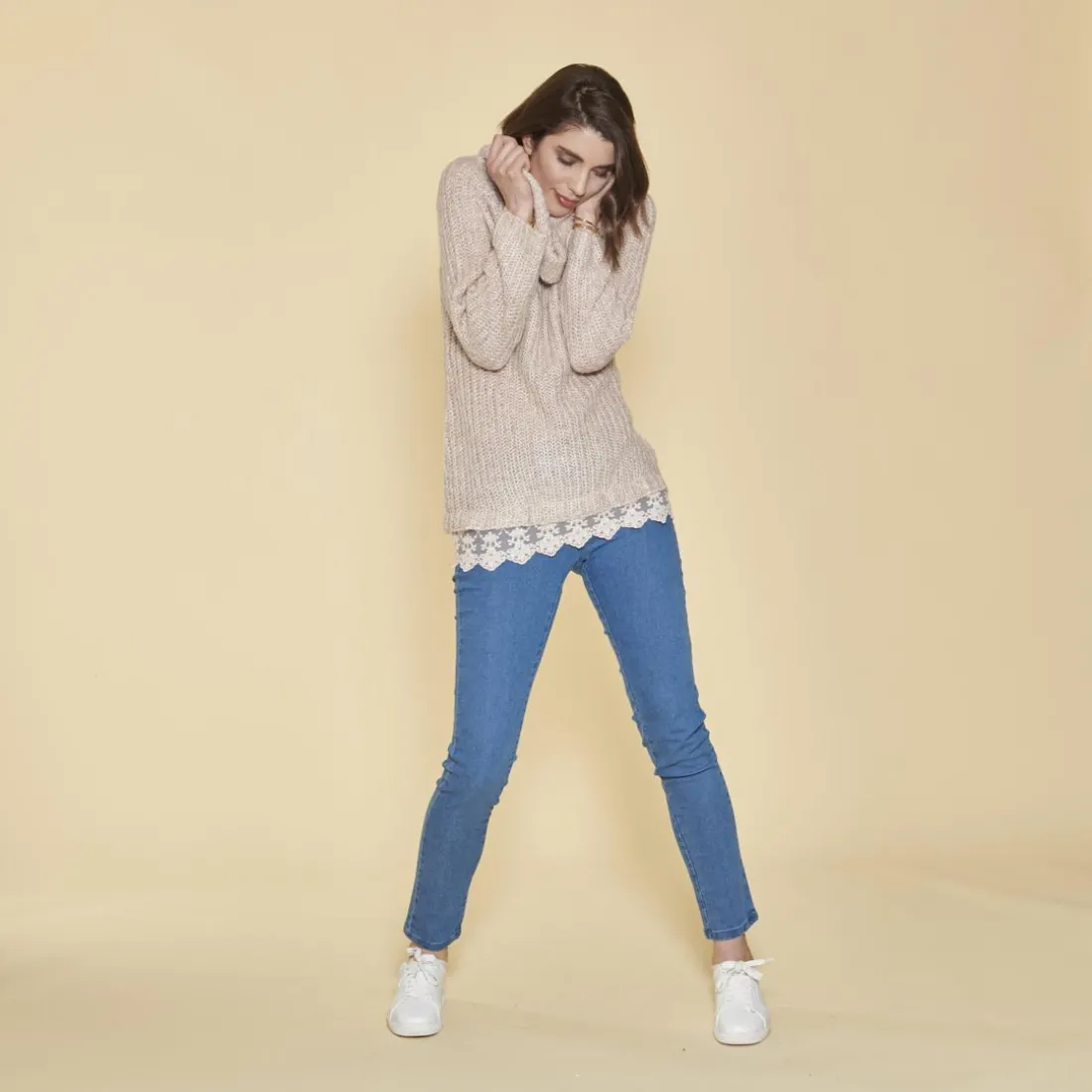 Pull col à revers manches longues dentelle sur bas femme - Rose Clair