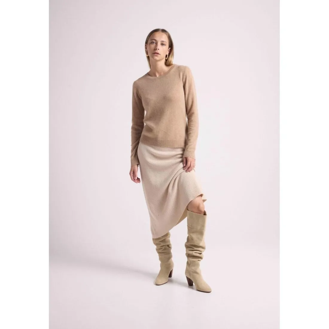 Pull col rond coudes cœurs ZAIME en cachemire new beige creme et coeurs blanc