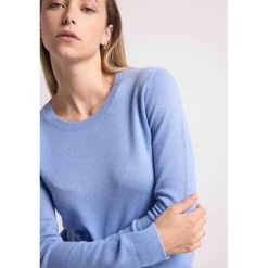 Pull col rond coudes cœurs femme ZAIME en cachemire bleu ciel et cœurs bleu roi