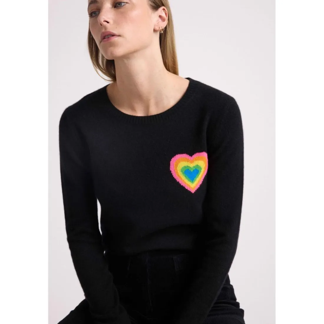 Pull col rond cœur multicolor ELINE en cachemire noir
